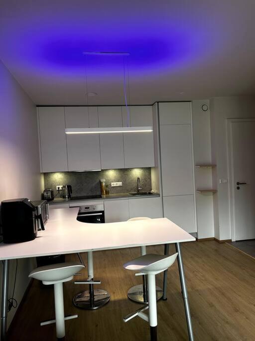 A Modern & Homely Apartment レイキャヴィーク エクステリア 写真